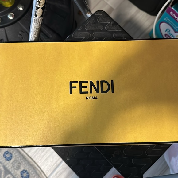 Fendi Tessuto JacQ FF + Nappa - Picture 6 of 6